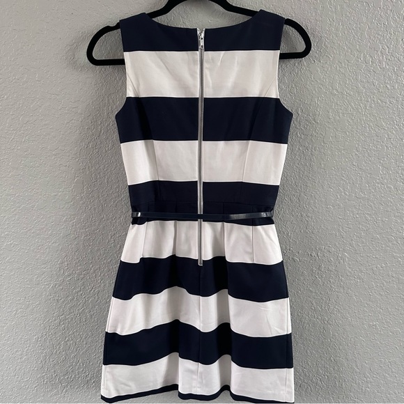 Tommy Hilfiger Navy White Striped Boat Neck Sheath Dress Belted Size 0 Nautica - Picture 7 of 11